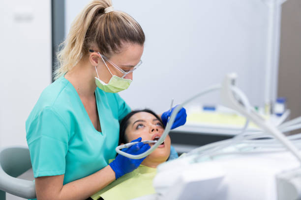 Best Emergency Tooth Extraction  in Baytown, TX